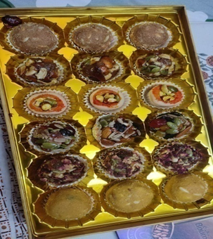 Gift Hamper - 12C view 1