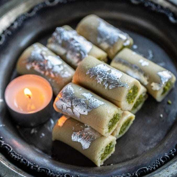 Kaju Pista Roll view 1